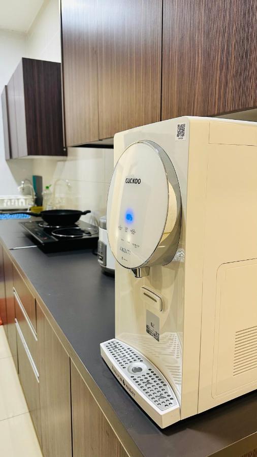 Vista Alam Roomstay Homestay Shah Alam Esterno foto