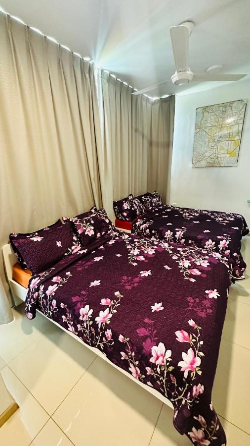 Vista Alam Roomstay Homestay Shah Alam Esterno foto