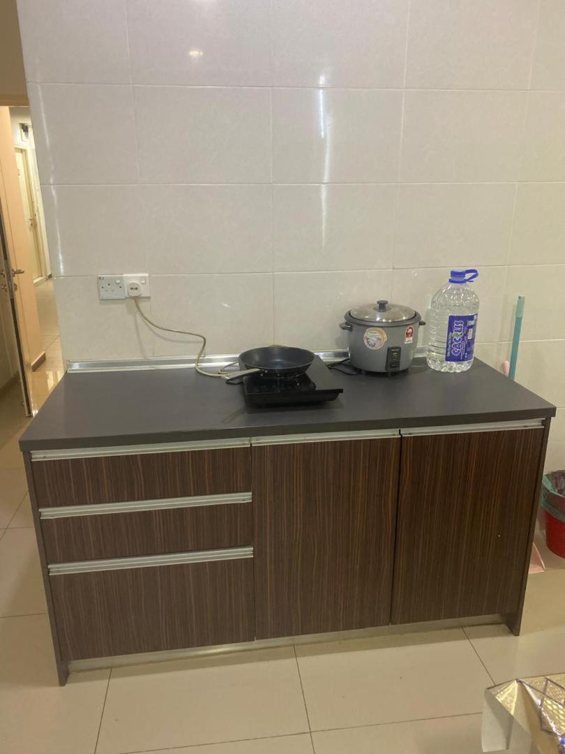 Vista Alam Roomstay Homestay Shah Alam Esterno foto