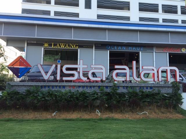 Vista Alam Roomstay Homestay Shah Alam Esterno foto